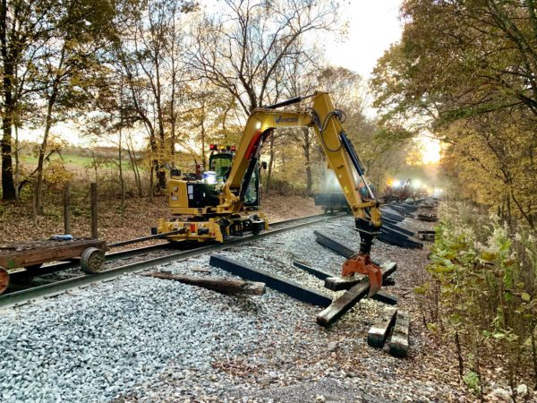 CTC08 Tie Crane on Railroad